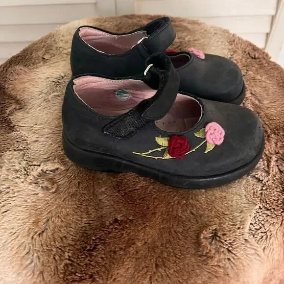 Mod 8 Kid’s shoes - Picture 2 of 8